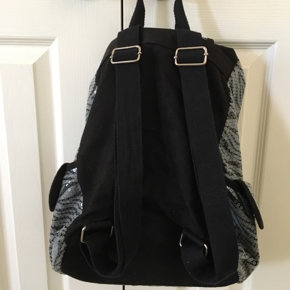Black & grey, backpack - Picture 3 of 4